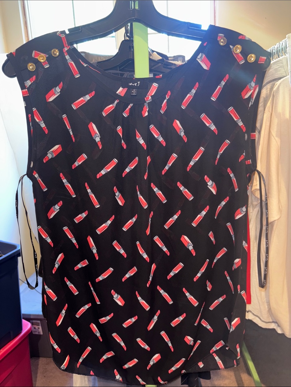 love J Black Sleeveless Camisole with Red Lipstick Print